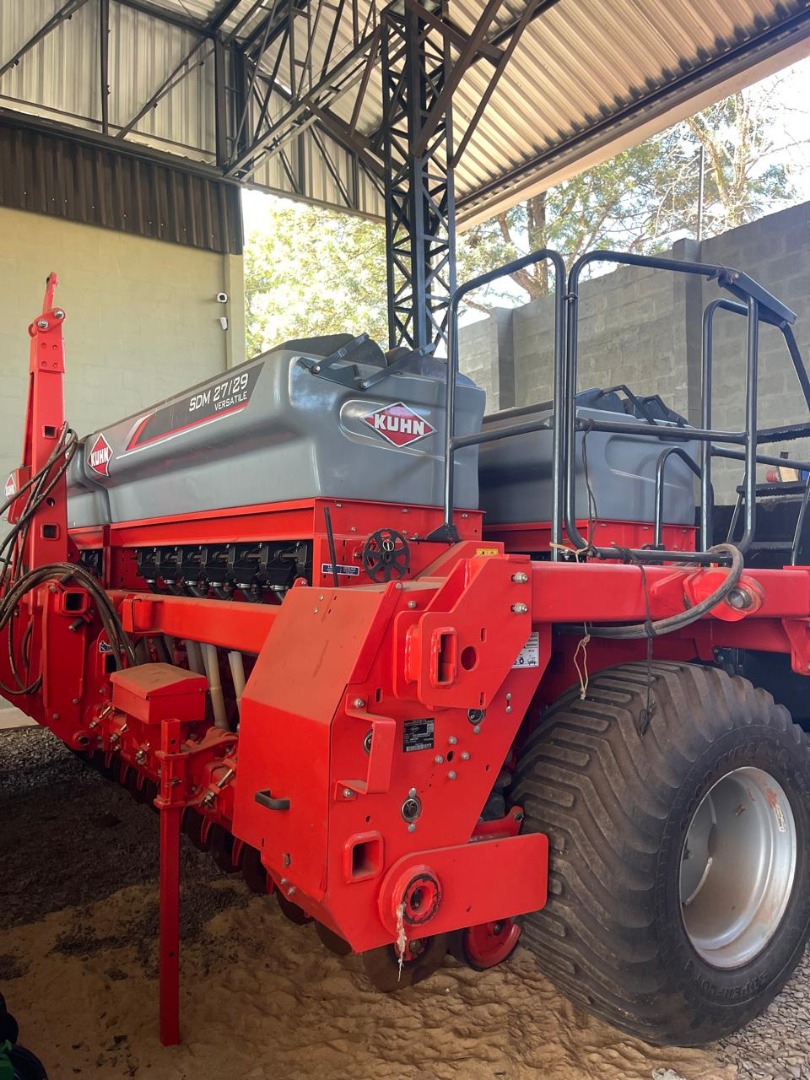 SEMEADEIRA KUHN SDM 27/29 VERSATILE ANO 2023