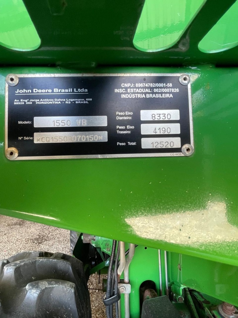 COLHEITADEIRA JOHN DEERE 1550 FILIPADA 25 PÉS ANO 2007