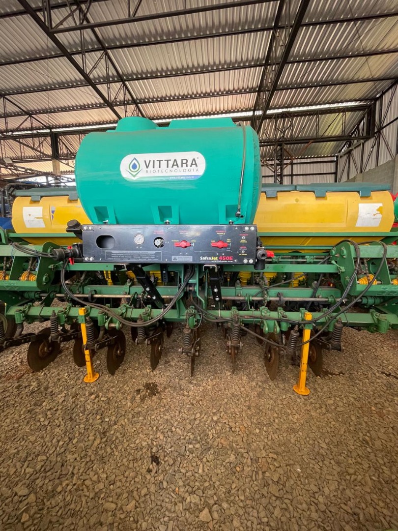 PLANTADEIRA TATU PST4 9 X 45 2014 COM DISTRIBUIDOR DE INOCULANTES