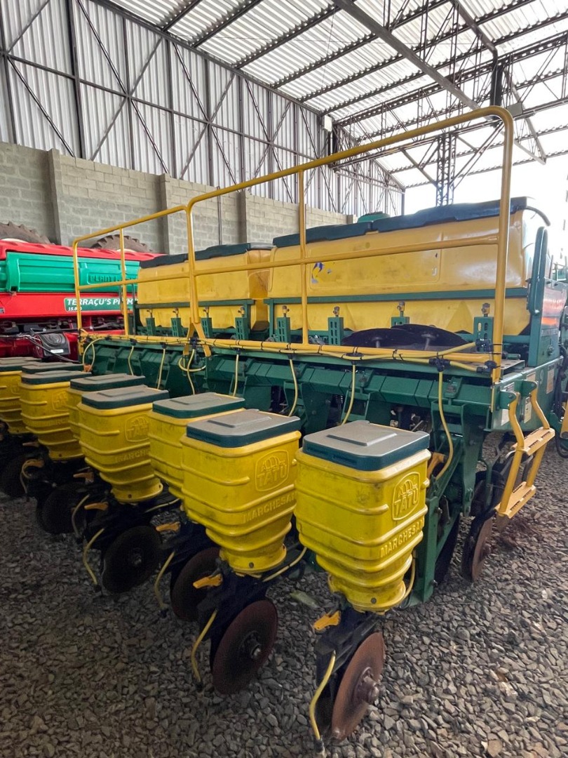 PLANTADEIRA TATU PST4 9 X 45 2014 COM DISTRIBUIDOR DE INOCULANTES