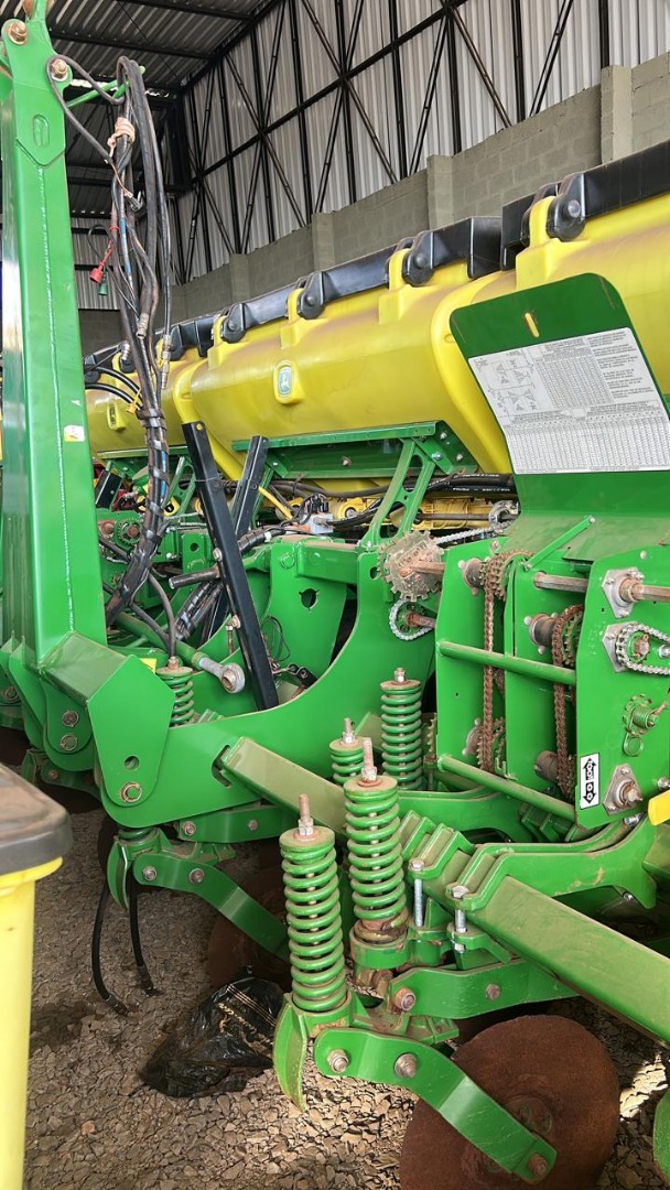 PLANTADEIRA JOHN DEERE 1111 VÁCUO 2020