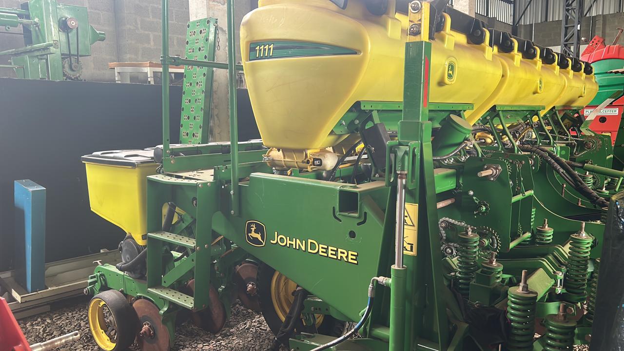 PLANTADEIRA JOHN DEERE 1111 VÁCUO 2020
