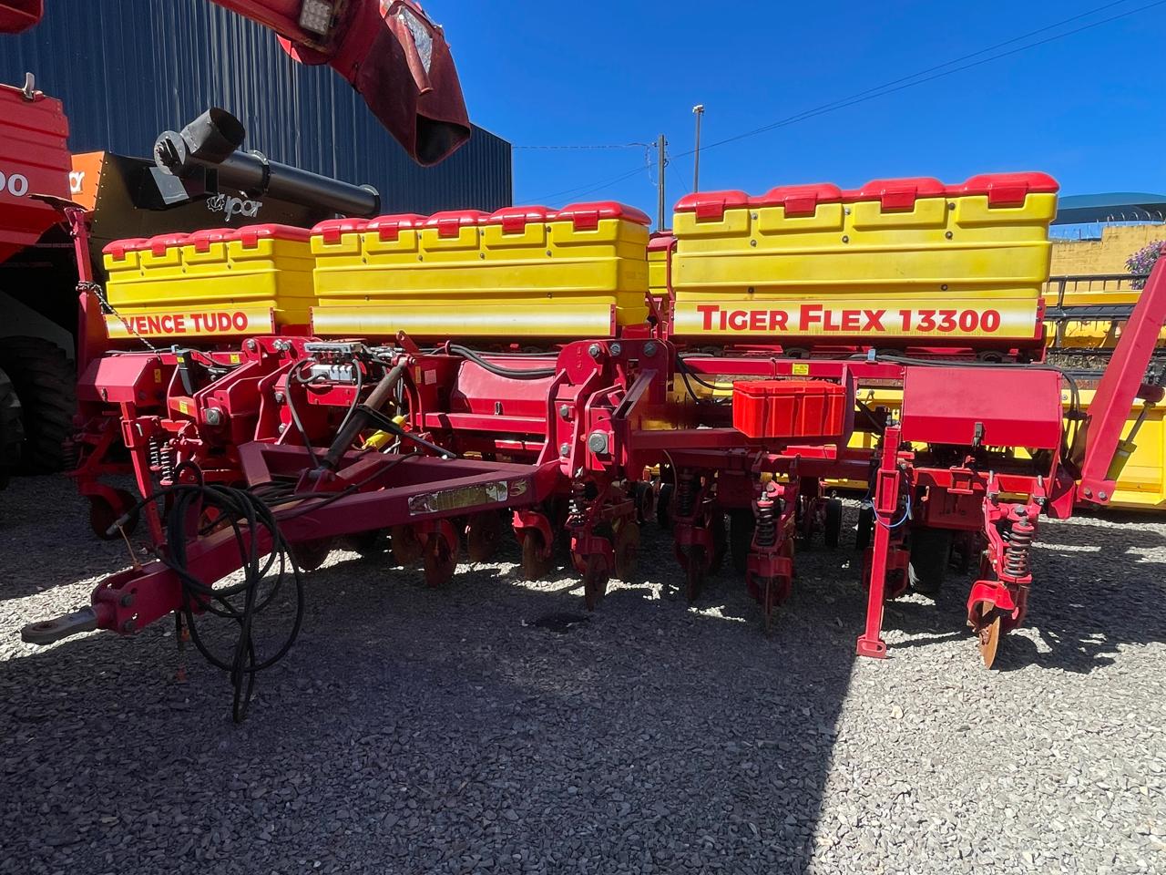 PLANTADEIRA VENCE TUDO TIGER FLEX 13300 13X45