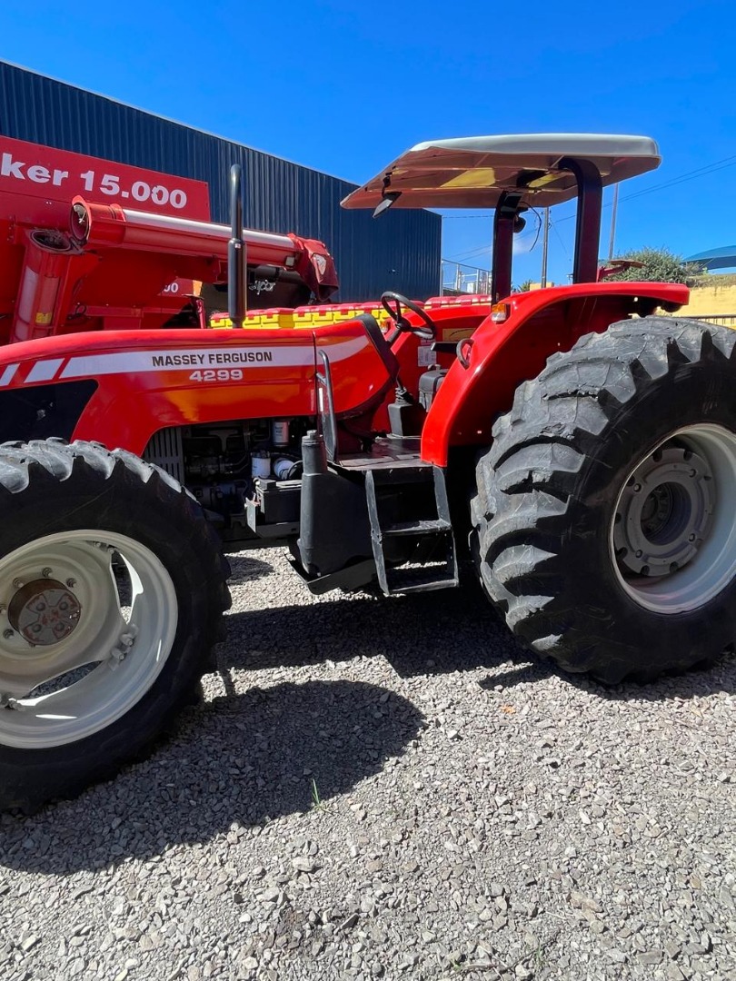 TRATOR MASSEY FERGUSSON 4299 ANO 2013