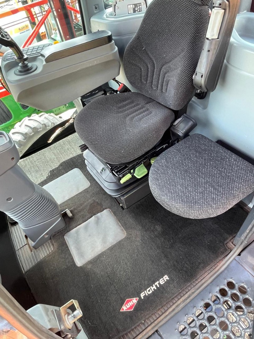 PULVERIZADOR KUHN FIGHTER 3000 ANO 2023