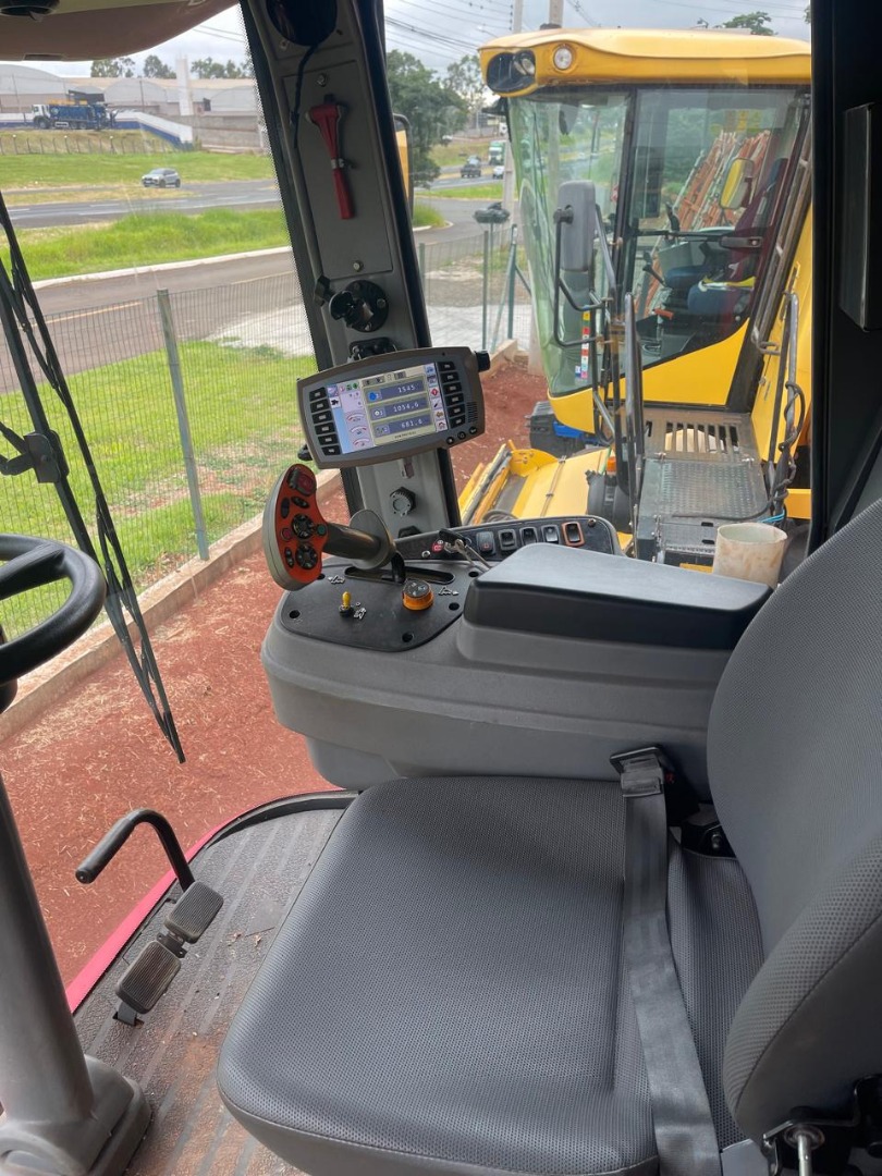 COLHEITADEIRA MASSEY FERGUSSON 5690 HYBRID 2021