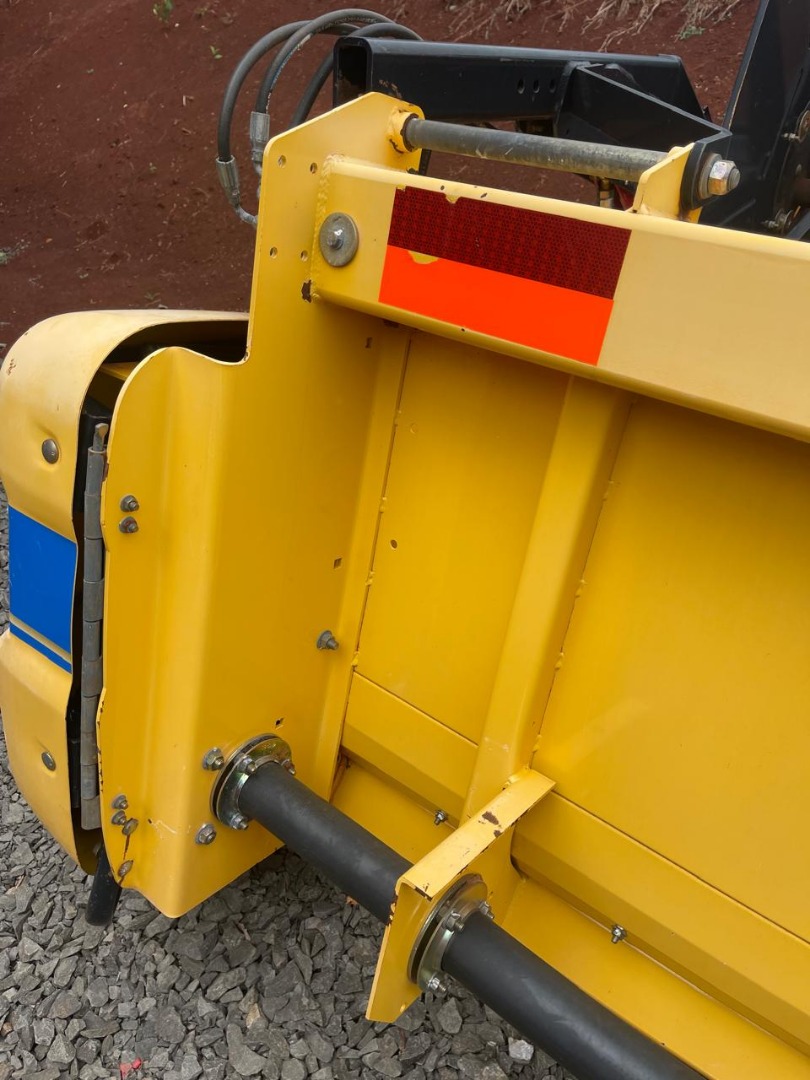 COLHEITADEIRA NEW HOLLAND TC 5090 ANO 2016 25 PÉS CARACOL