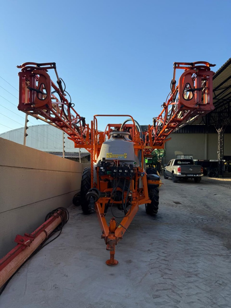 PULVERIZADOR JACTO AM 24