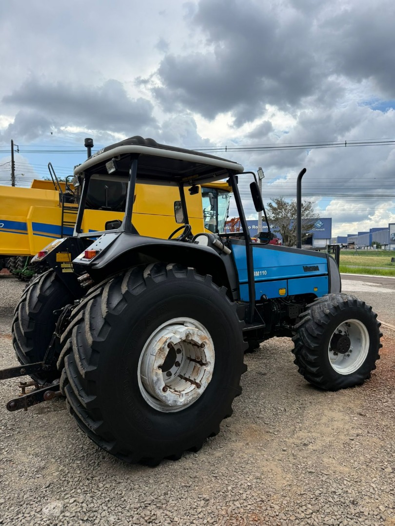 TRATOR VALTRA BM 110