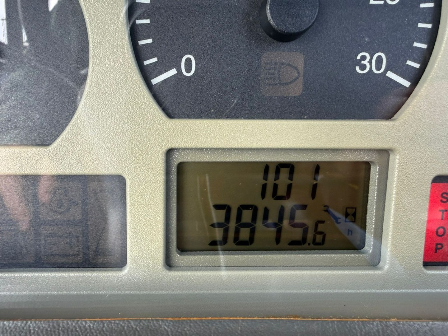 TRATOR VALTRA BM 110